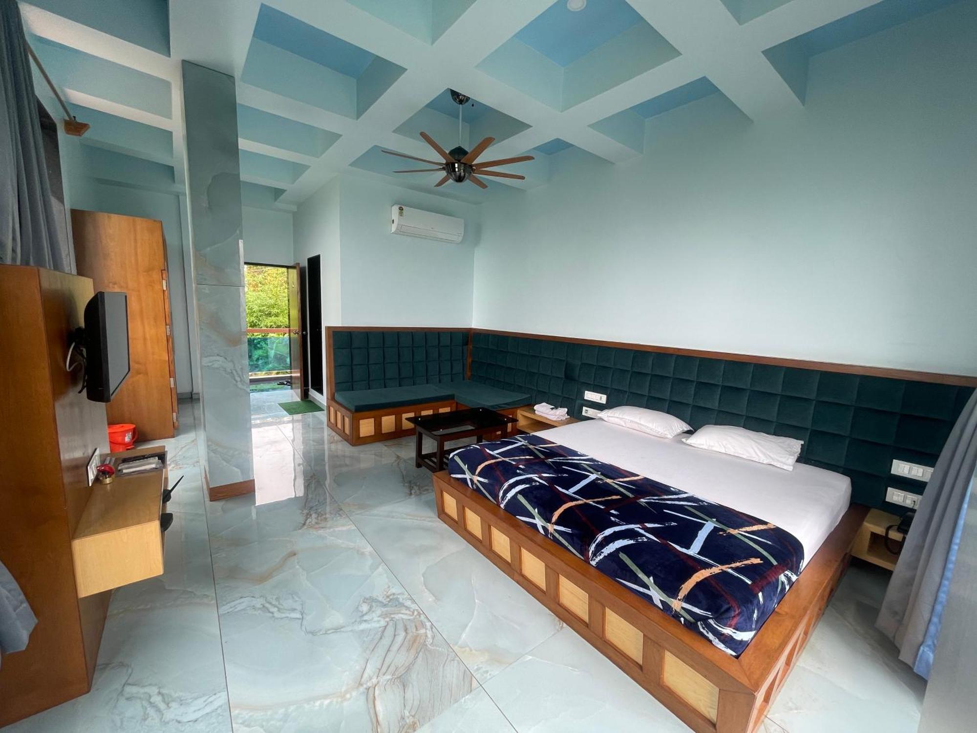 Natural Resort Panhala Exterior foto