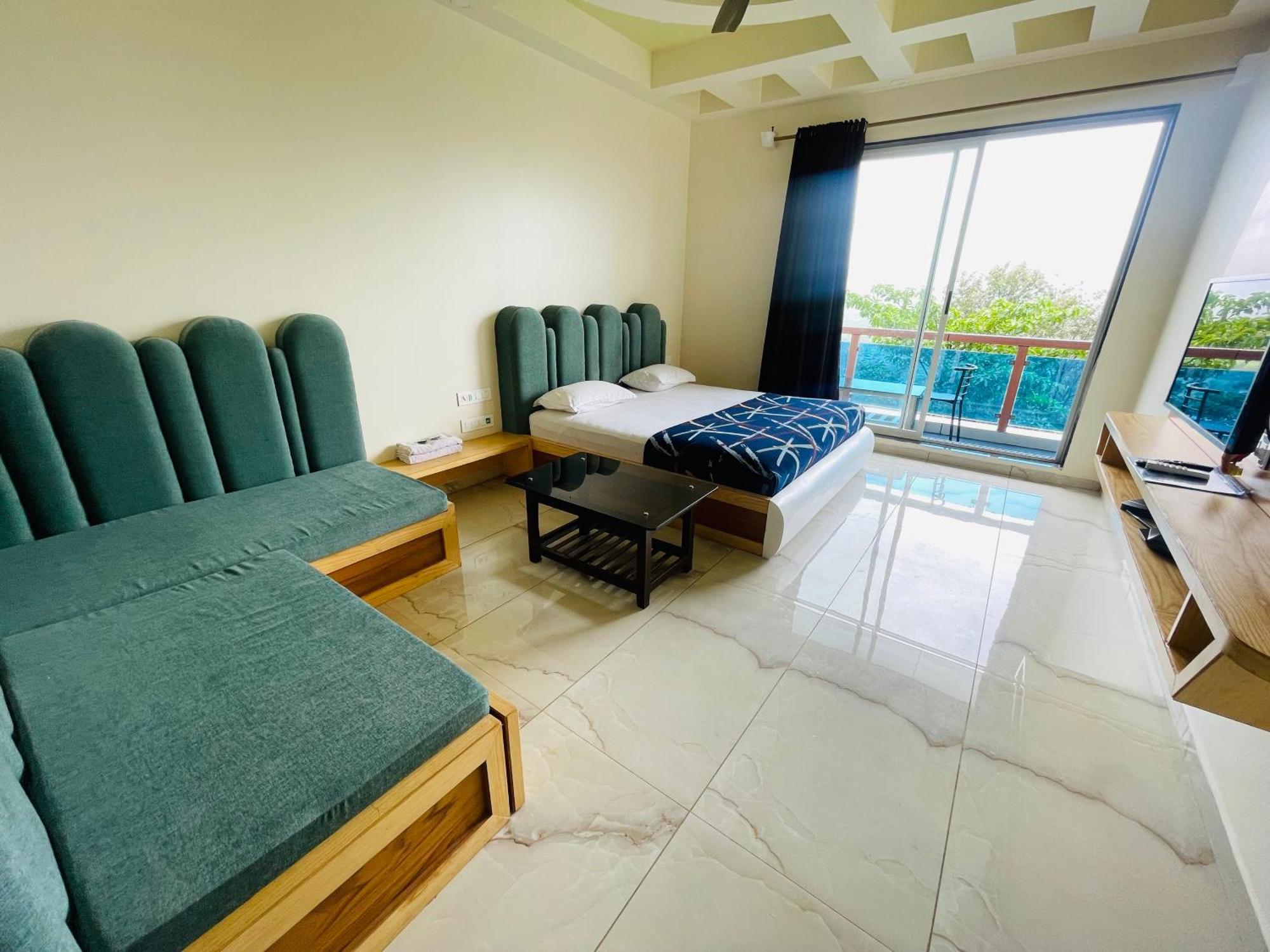 Natural Resort Panhala Exterior foto