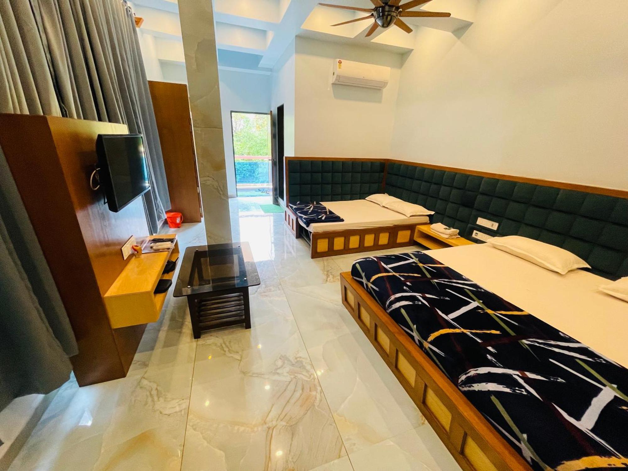 Natural Resort Panhala Exterior foto